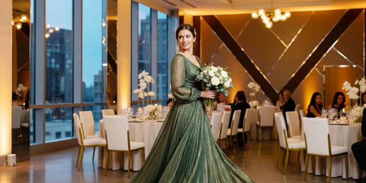 Grün-Gold-Gown für besondere Hochzeitsmomente