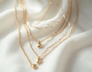 Mehr über den Artikel erfahren Brautschmuck im angesagten Layering-Stil – Mehr ist mehr